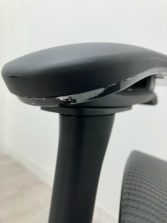 オカムラContessa seconda(コンテッサセコンダ)シリーズ 可動肘付ハイチェア 商品画像35