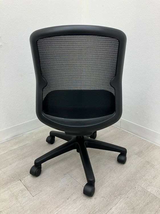 ウチダ（内田洋行）エニーザ（Anyza）チェア エニーザチェア 商品画像4