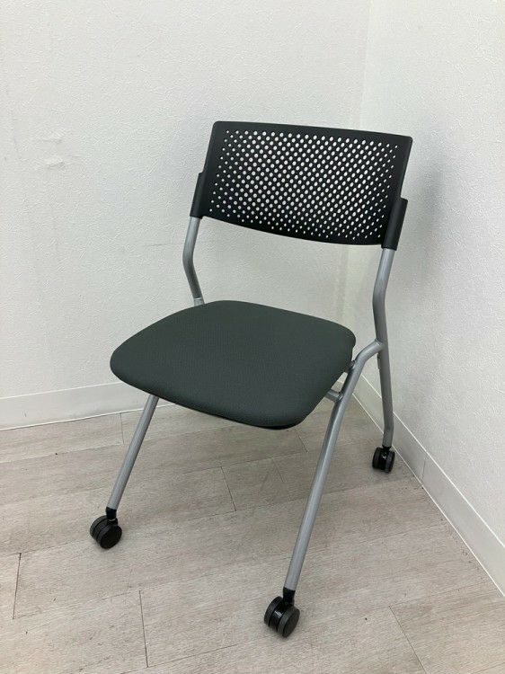 ウチダ（内田洋行）FM-265シリーズ ネスティングチェア 商品画像1