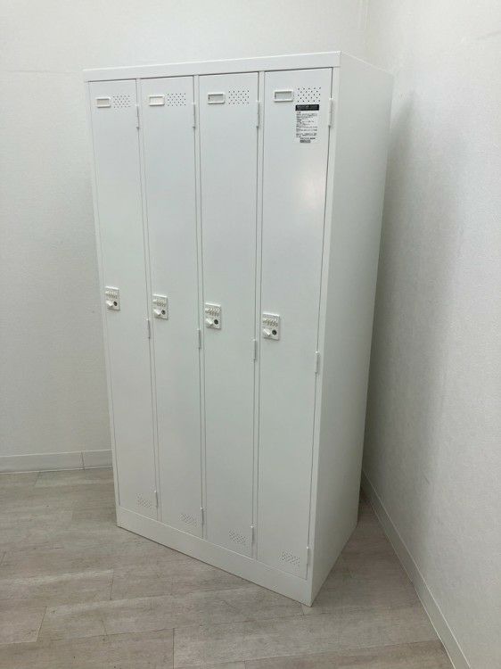コクヨLKシリーズ　（コクヨ） 4人用ロッカー 商品画像1