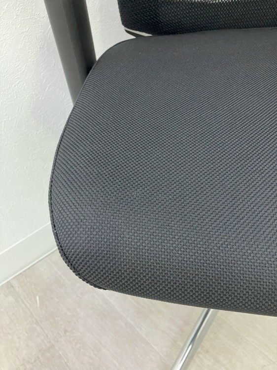 コクヨBezel(ベゼル)チェア 可動肘付ベゼルチェア　 商品画像11