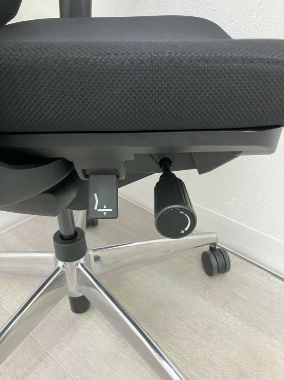 コクヨBezel(ベゼル)チェア 可動肘付ベゼルチェア　 商品画像12