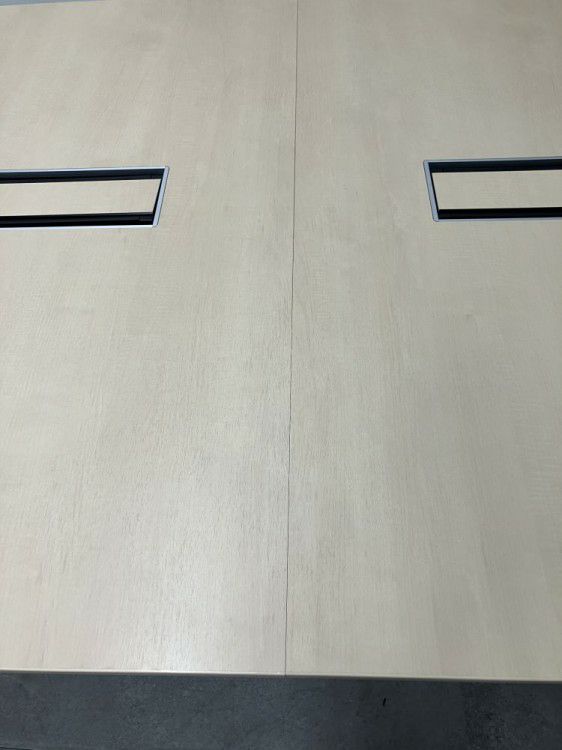 コクヨ電動昇降式3200ミーティングテーブル 商品画像6