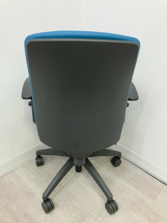 アイコOA-2100シリーズ 可動肘付OAチェア 商品画像4