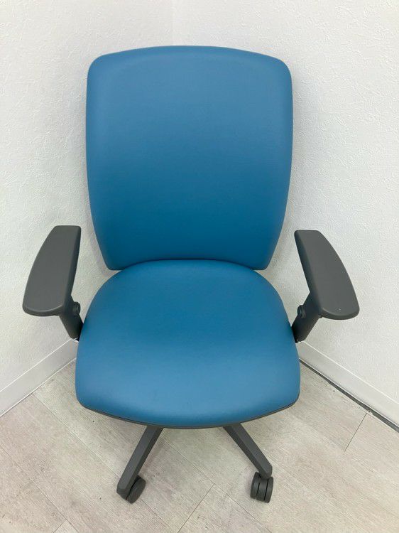 アイコOA-2100シリーズ 可動肘付OAチェア 商品画像6