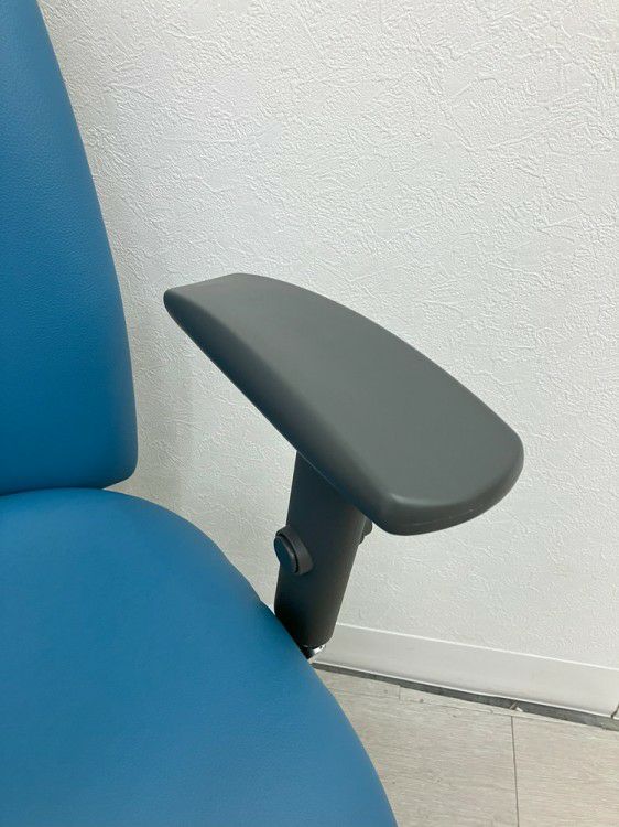 アイコOA-2100シリーズ 可動肘付OAチェア 商品画像11