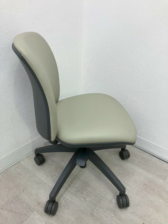 アイコOA-2100シリーズ OAチェア 商品画像3