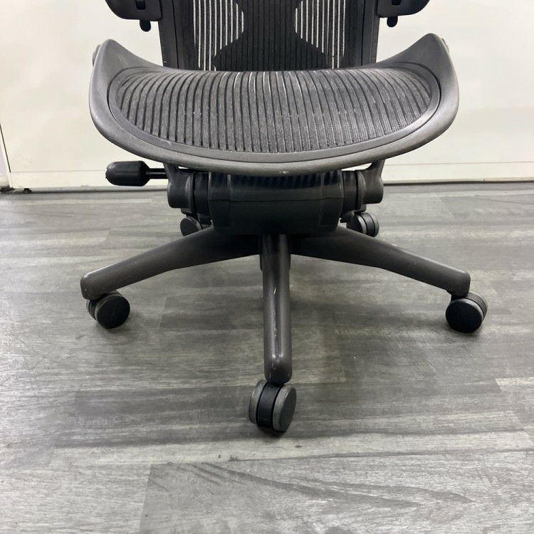 HermanMiller（ハーマンミラー）アーロンチェア 可動肘付アーロンチェア 商品画像14