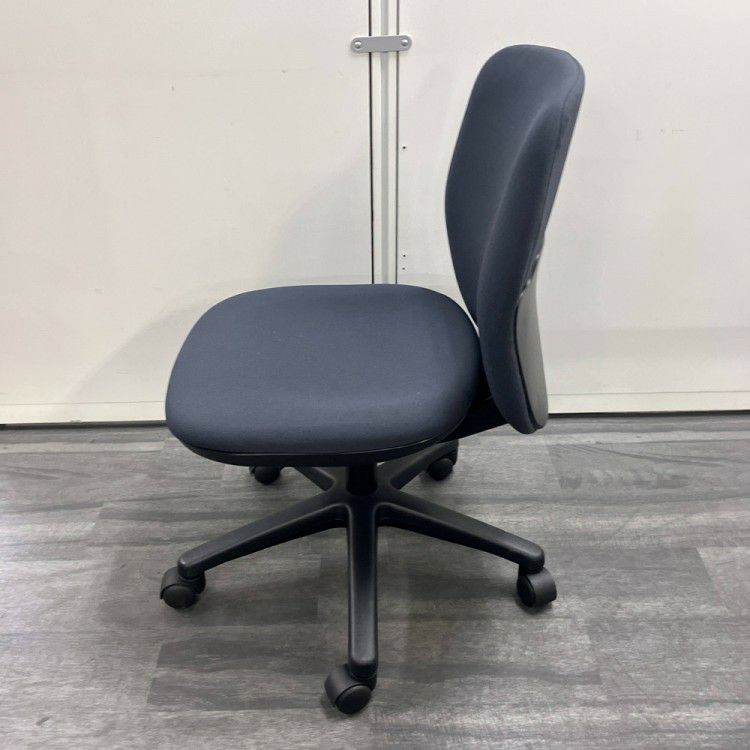 ウチダ（内田洋行）エニーザ（Anyza）チェア エニーザチェア 商品画像3