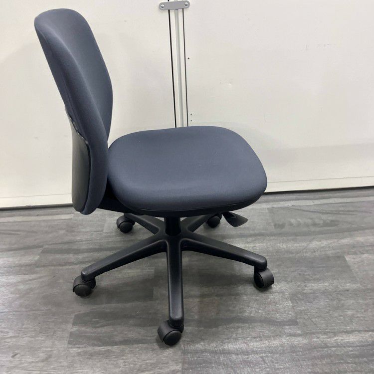 ウチダ（内田洋行）エニーザ（Anyza）チェア エニーザチェア 商品画像5