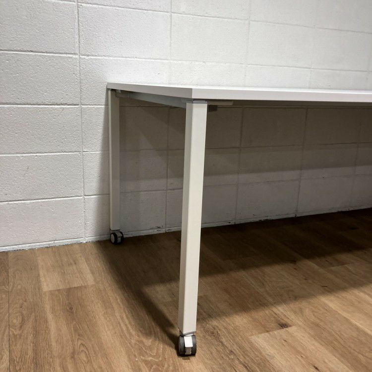 オカムラAption Free(アプションフリー)シリーズ ミーティングテーブル 商品画像4