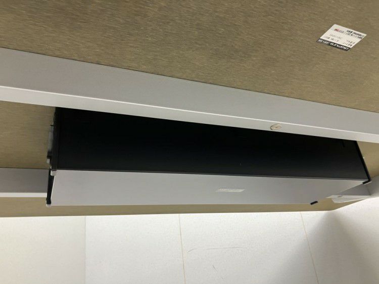 オカムラLiftio(リフティオ)シリーズ 1800ミーティングテーブル 商品画像5