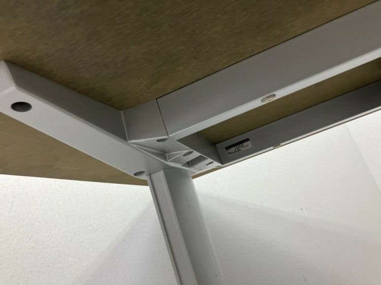 オカムラLiftio(リフティオ)シリーズ 1800ミーティングテーブル 商品画像7