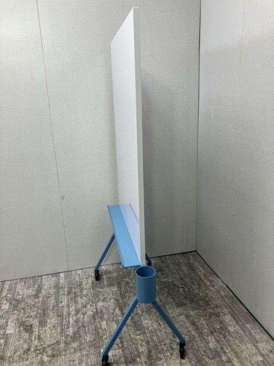 イトーキモバイルマーカーボード 縦型脚付両面ホワイトボード 商品画像5