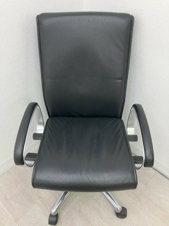 オカムラVILLAGE(ビラージュ)シリーズ 固定肘付役員チェア 商品画像6