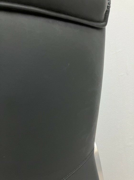 オカムラVILLAGE(ビラージュ)シリーズ 固定肘付役員チェア 商品画像14