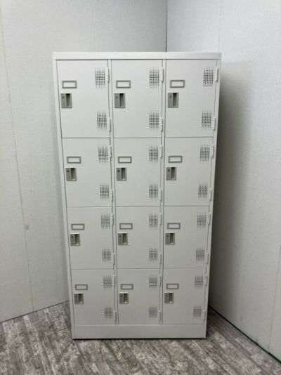 豊国工業12人用ロッカー 商品画像1