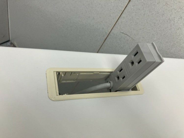 イトーキCZシリーズ 1100片袖デスク 商品画像4