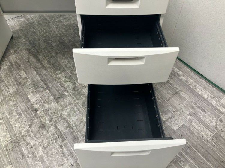 イトーキCZシリーズ 1100片袖デスク 商品画像6