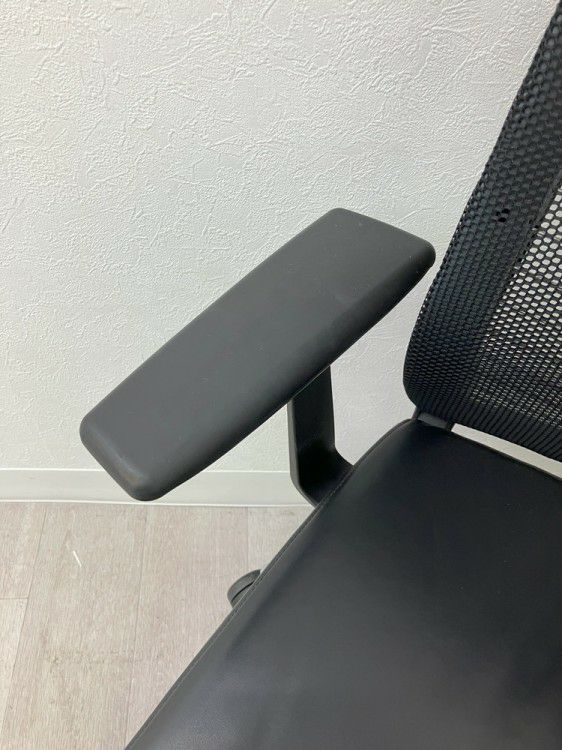 スチールケースシンク（Think）チェア 固定肘付シンクチェア 商品画像12