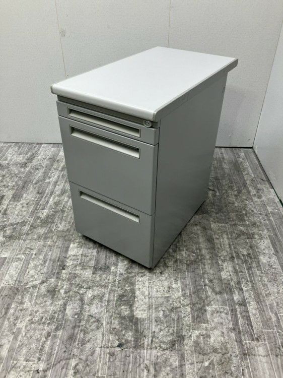 ウチダ（内田洋行）フィードシリーズ 3段脇机 商品画像1