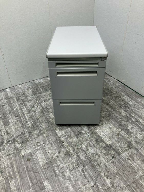 ウチダ（内田洋行）フィードシリーズ 3段脇机 商品画像2