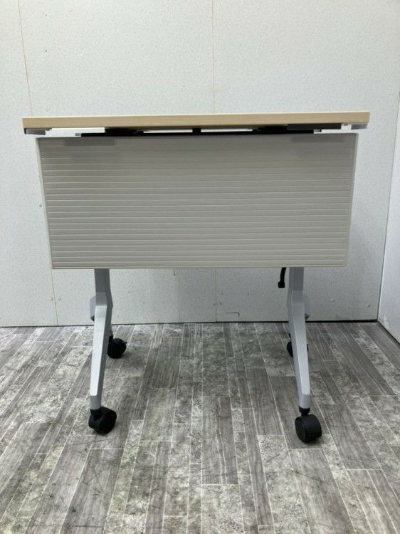 ウチダ（内田洋行）パラグラフ（Paragraph）シリーズ 650サイドスタックテーブル 商品画像4