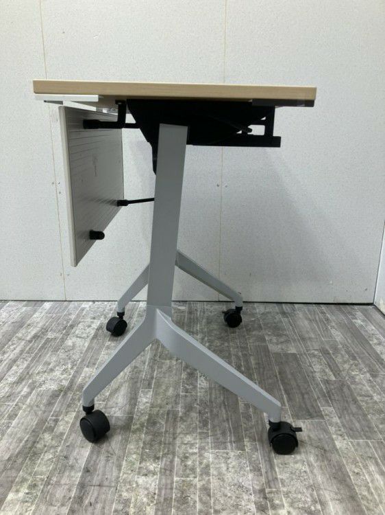 ウチダ（内田洋行）パラグラフ（Paragraph）シリーズ 650サイドスタックテーブル 商品画像6