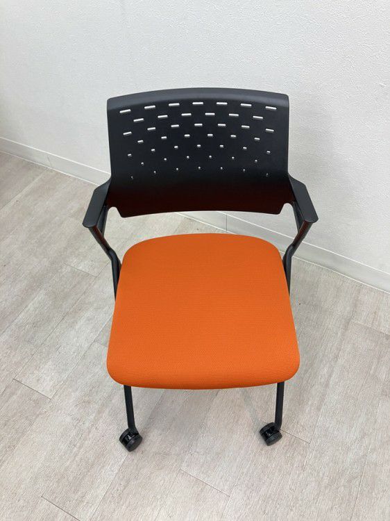 コクヨピエガチェア ネスティングチェア3脚セット 商品画像7