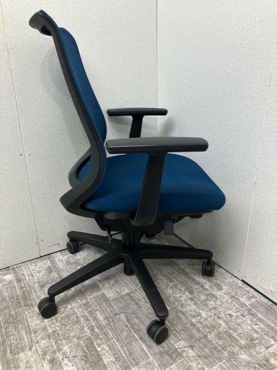 コクヨミトラチェア 固定肘付ミトラチェア 商品画像8