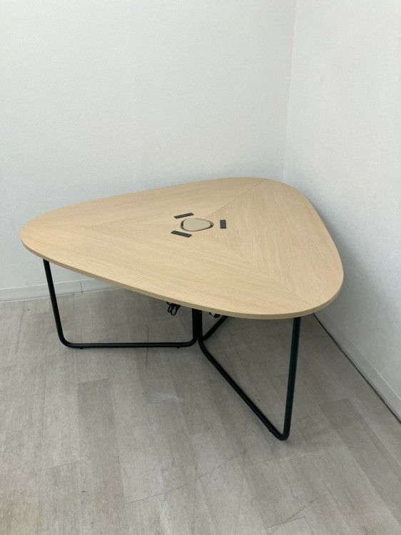 コクヨFranka （フランカ）シリーズ ミーティングテーブル 商品画像1