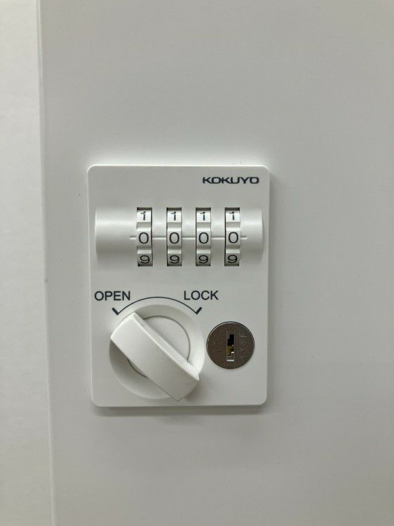 コクヨEDIA(エディア)シリーズ 16人用ロッカー+下段ラテラル書庫 商品画像6