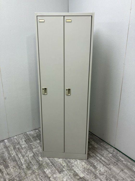 オカムラFZタイプシリーズ 2人用ロッカー 商品画像1