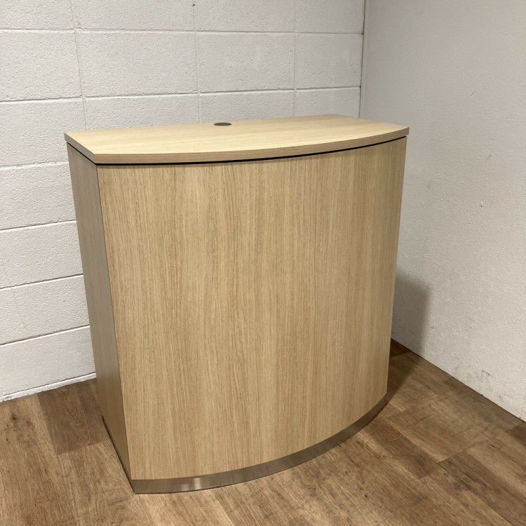 オカムラインフォメーションカウンター 商品画像1