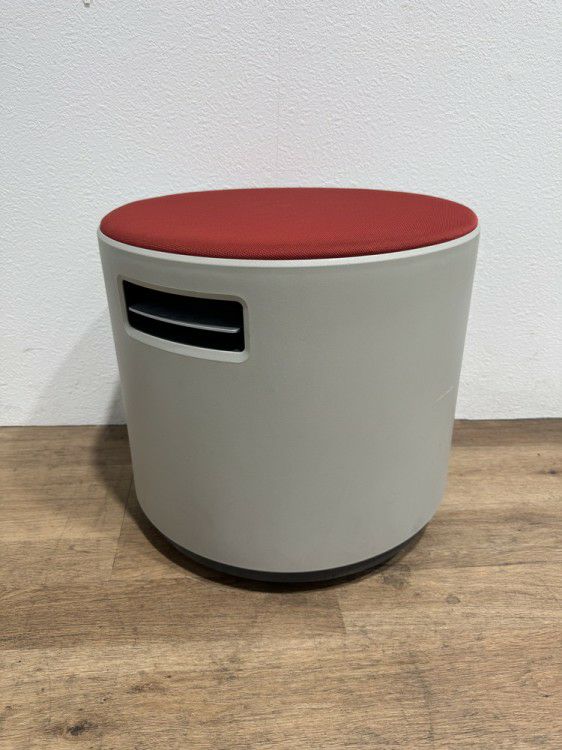 スチールケースターンストーンブイシリーズ ターンストーンブイスツール 商品画像1