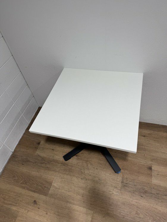 コクヨビエナ（VIENA）シリーズ 角テーブル 商品画像2