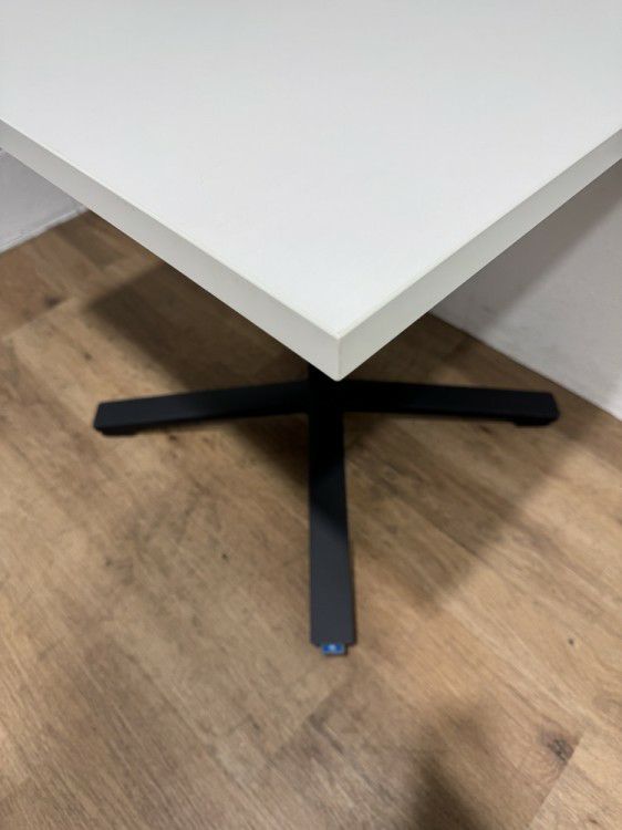 コクヨビエナ（VIENA）シリーズ 角テーブル 商品画像3