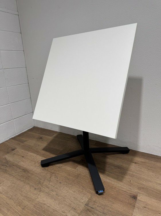 コクヨビエナ（VIENA）シリーズ 角テーブル 商品画像9