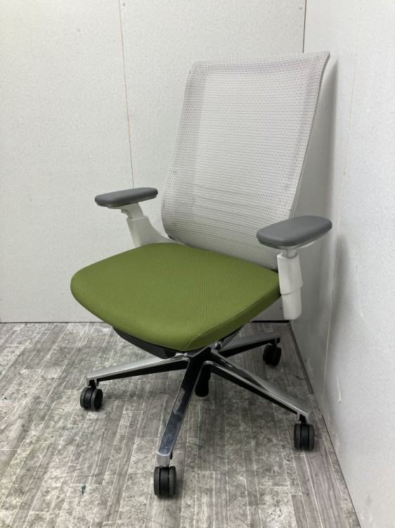 コクヨ 可動肘付インスパインチェア CRS-G2502E1 | 無限堂ネット コクヨ 可動肘付インスパインチェア CRS-G2502E1 | 無限堂ネット
