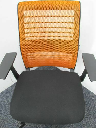 スチールケース 肘付シンクチェア 5