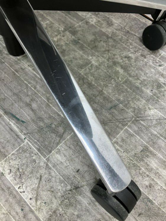 コクヨINSPINE（インスパイン）チェア 可動肘付インスパインチェア 商品画像7