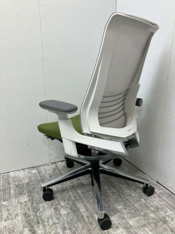 コクヨINSPINE（インスパイン）チェア 可動肘付インスパインチェア 商品画像10