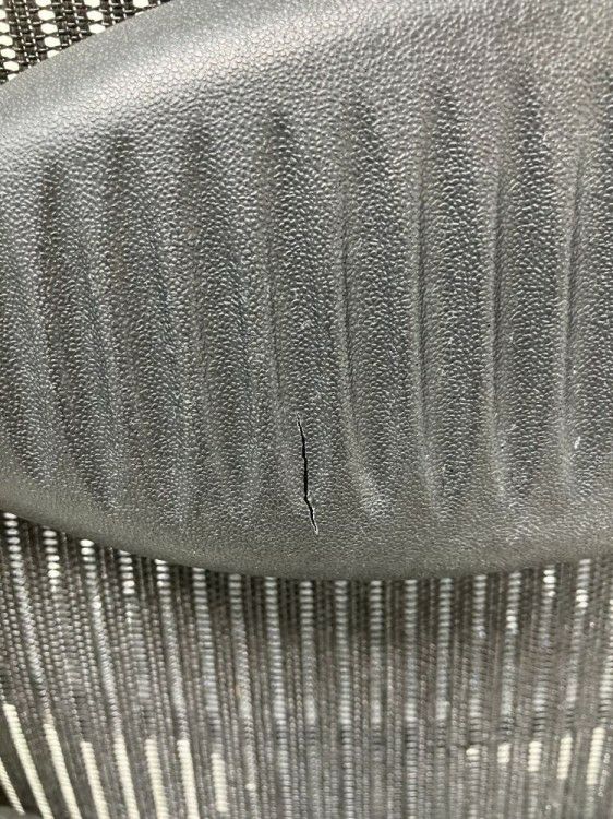 HermanMiller（ハーマンミラー）アーロンチェア 可動肘付アーロンチェア 商品画像9