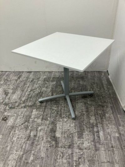 750角テーブル 商品画像1