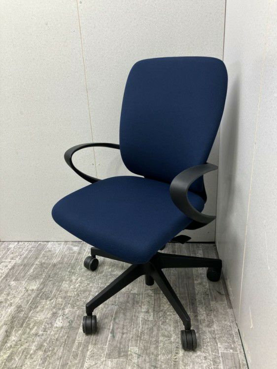 イトーキfulgo(フルゴ)チェア 固定肘付フルゴチェア 商品画像1