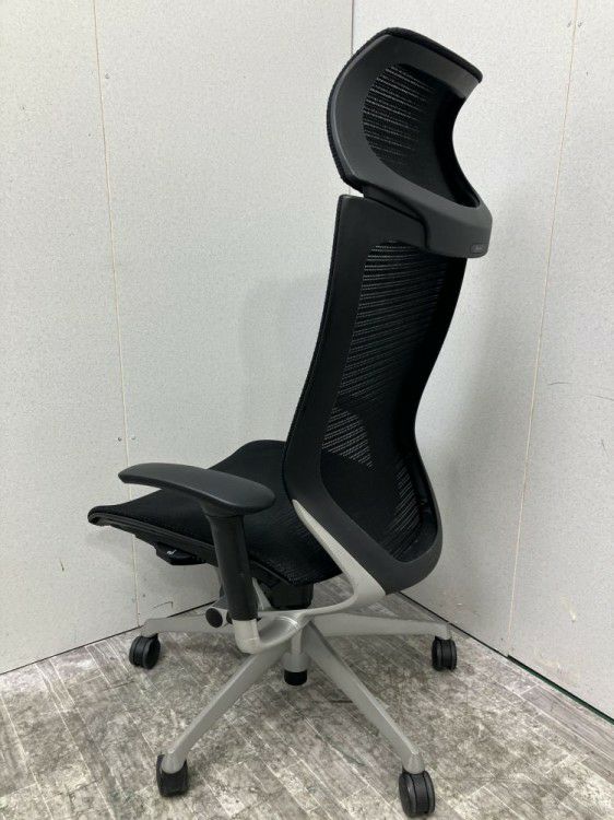 オカムラ可動肘付バロンチェア 商品画像4