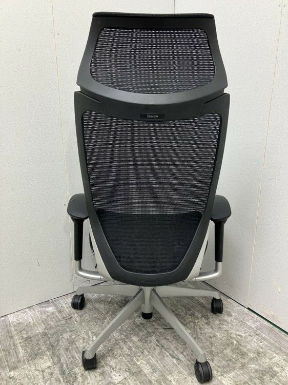 オカムラ可動肘付バロンチェア 商品画像5