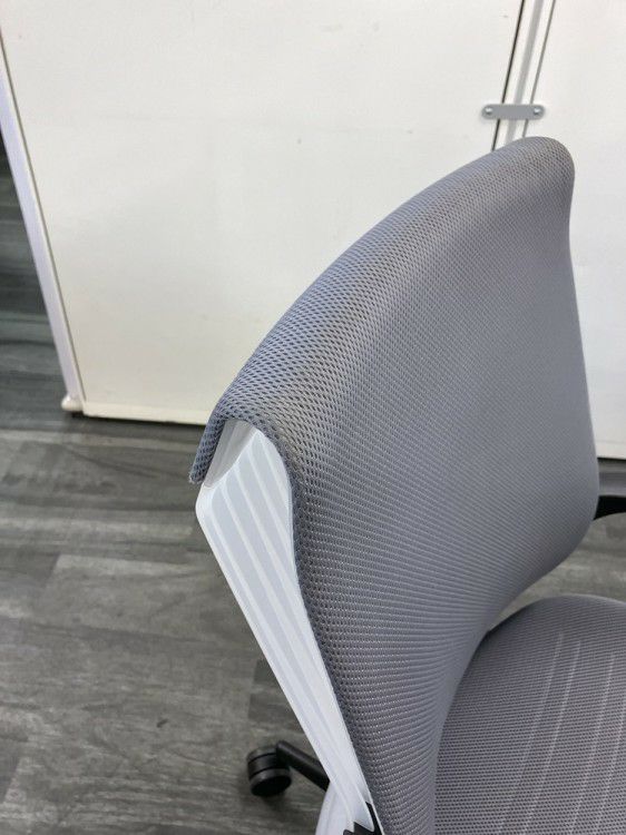 コクヨM4チェア 固定肘付M4チェア 商品画像5