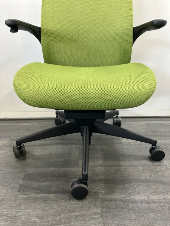 コクヨM4チェア 固定肘付M4チェア 商品画像11