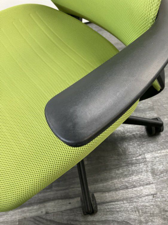 コクヨM4チェア 固定肘付M4チェア 商品画像13